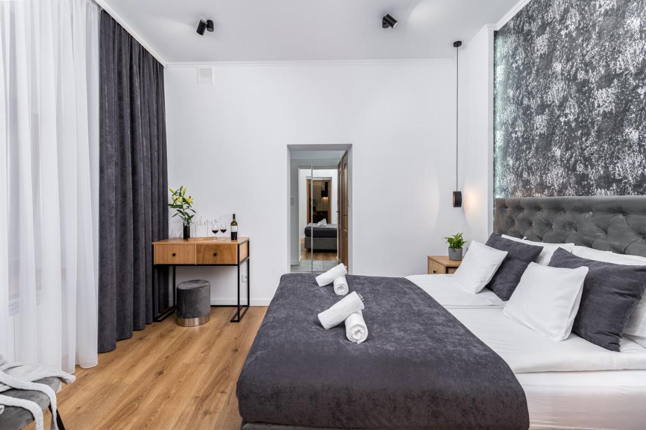 Beautiful Cracow Apartments By Cozyplace คราคูฟ ภายนอก รูปภาพ