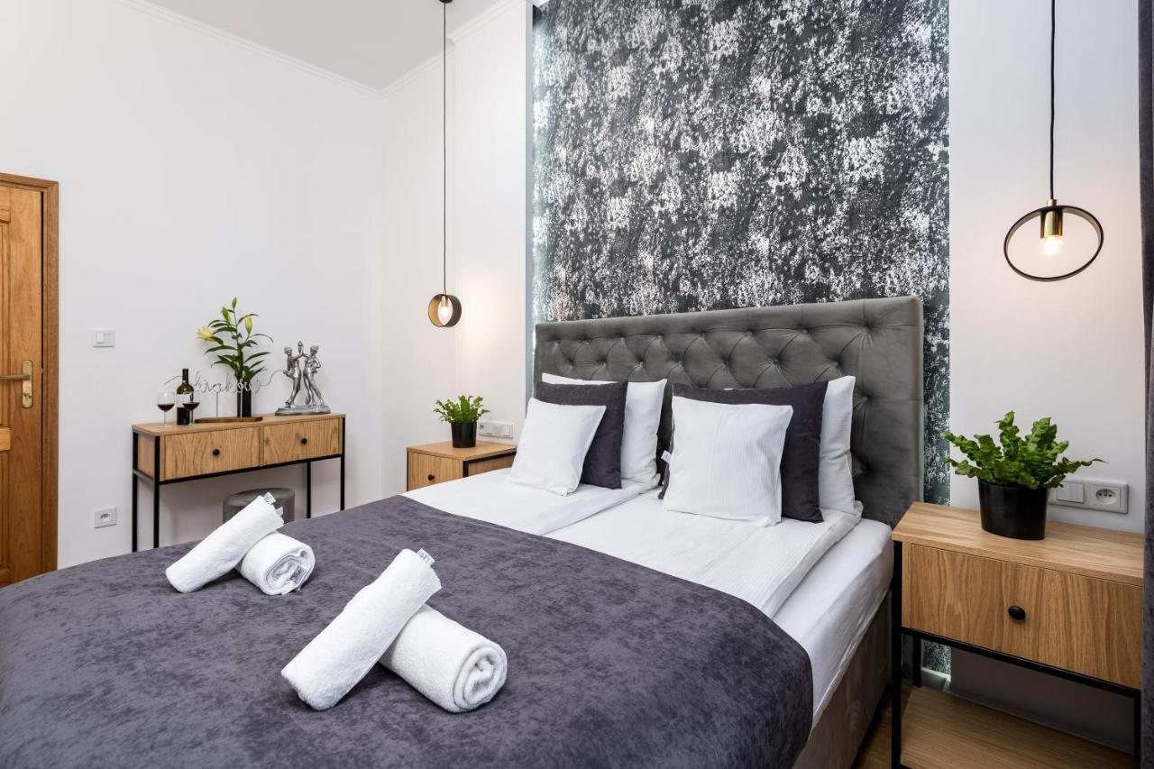 Beautiful Cracow Apartments By Cozyplace คราคูฟ ภายนอก รูปภาพ